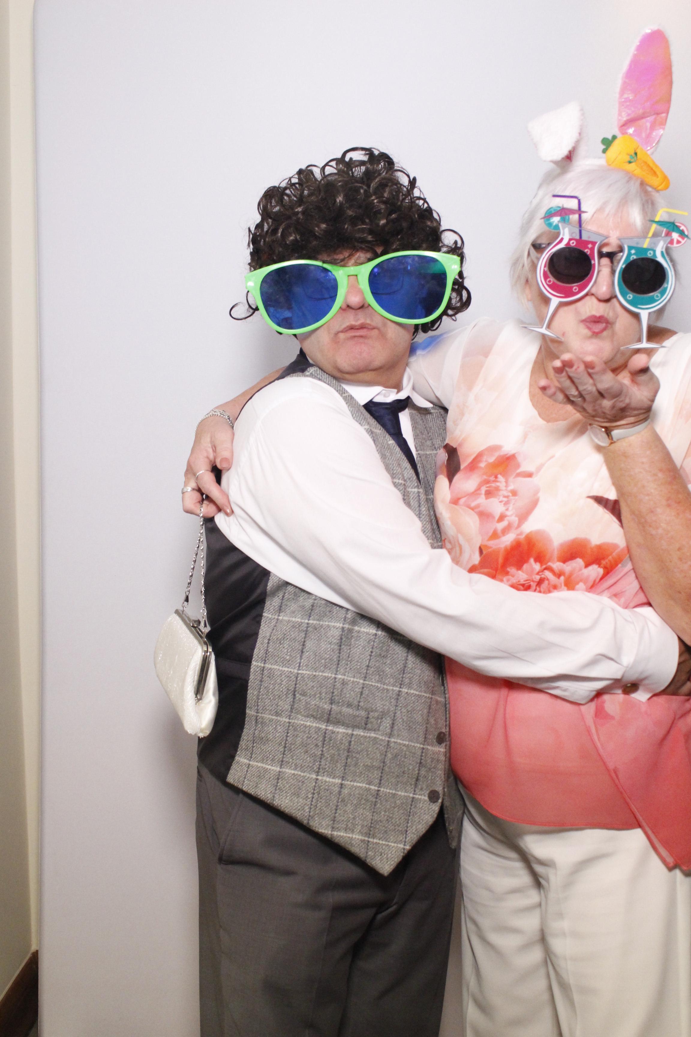 Luke & Emily's Wedding | View more photos from the event at gallery.myphotoboothexperience.co.uk/u/MyPhotoBoothExperienceLtd/Luke-Emilys-Wedding